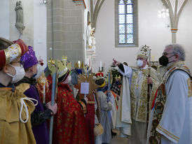 Diözesale Aussendung der Sternsinger des Bistums Fulda in St. Crescentius (Foto: Karl-Franz Thiede)